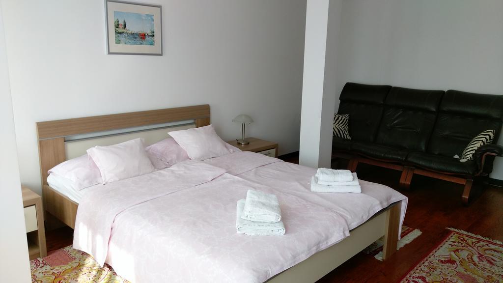 Apartment Krsmanovic أراندجيلوفاك المظهر الخارجي الصورة