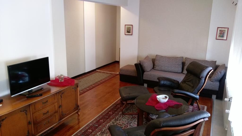 Apartment Krsmanovic أراندجيلوفاك المظهر الخارجي الصورة